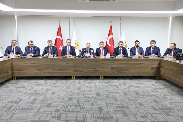 11 Büyükşehir Belediyesi AK Parti Grup Başkanvekilleri Kamuoyu Açıklaması