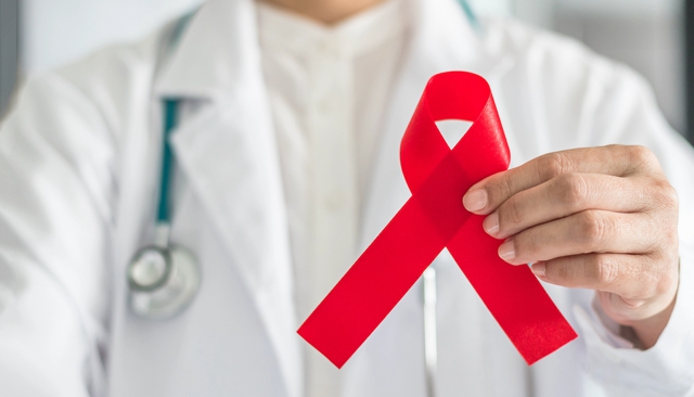 1 Aralık Dünya AIDS Günü: HIV'nin Yüzde 75’i Tedavi Oluyor