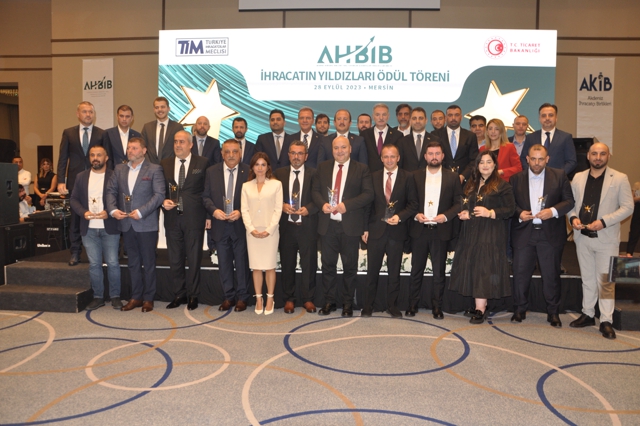 AHBİB 2022 Yılı İhracatın Yıldızları Ödülleri Sahiplerine Verildi