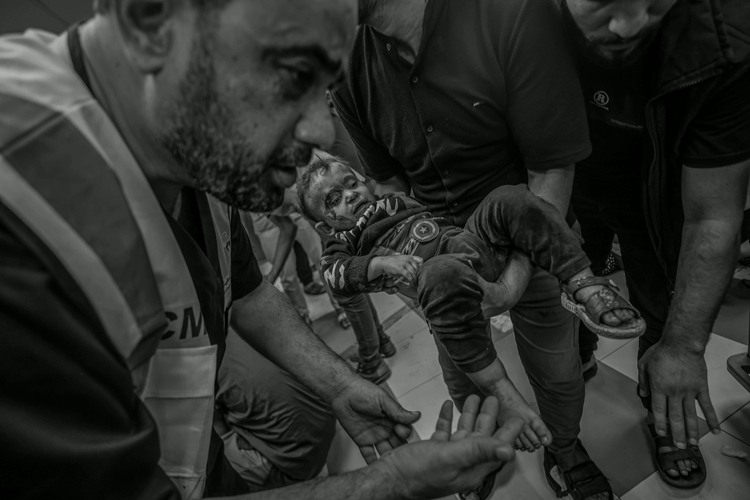 İsrail,  Gazze'de Hastaneyi Bombaladı 500 Kişi Öldü