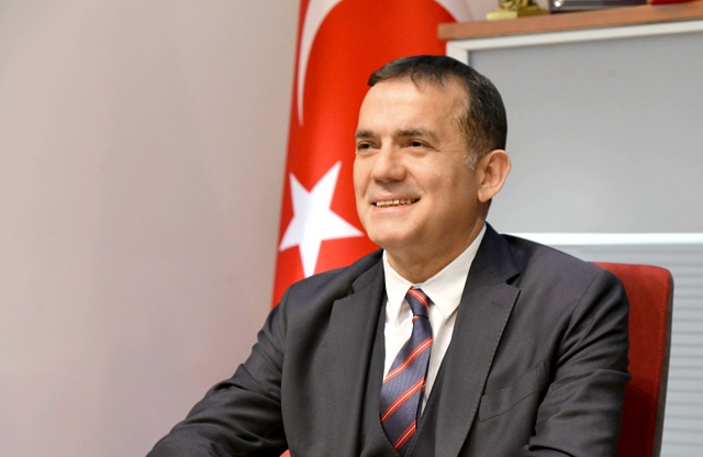 Yenişehir Belediye Başkanı Özyiğit, Yeni Yılı Kutladı