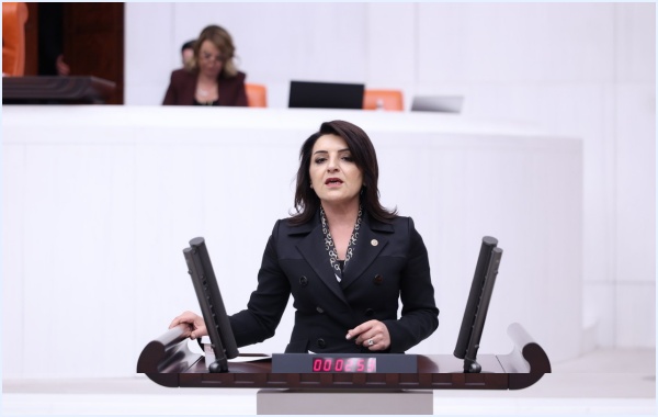OKULLAR AÇILDI, “PARASIZ EĞİTİM” KÂĞIT ÜZERİNDE KALDI