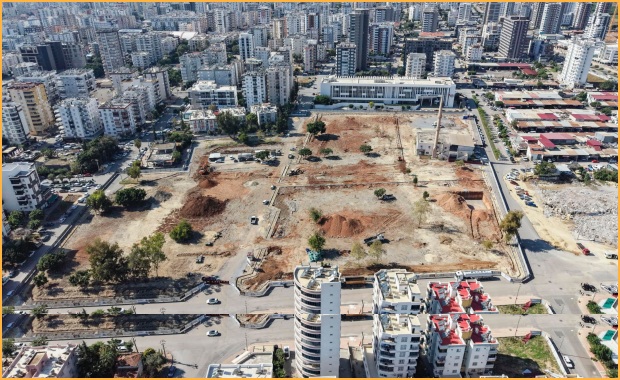 MEZİTLİ KENT MEYDANI PROJESİ HIZLA SÜRÜYOR