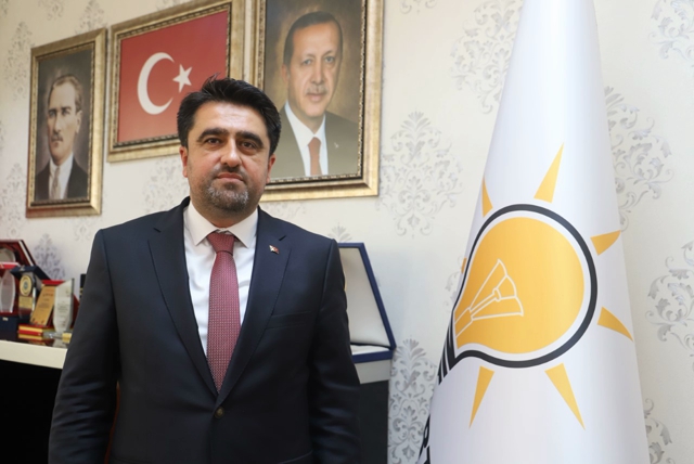 AK Parti Mersin İl Başkanı Cesim Ercik, Kurban Bayramı'nı Kutladı