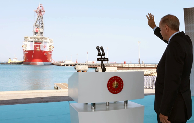 Cumhurbaşkanı Erdoğan, Abdülhamid Han Sondaj Gemisini Görev Yerine Uğurladı