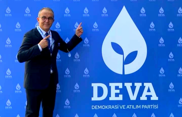 DEVA Partisi Mersin İl Başkanı Güran Dinçer, Cumhuriyet Bayramını Kutladı
