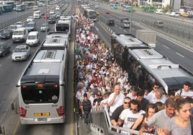 İETTden Metrobüs Yoğunluğuna ÇÖZÜM?