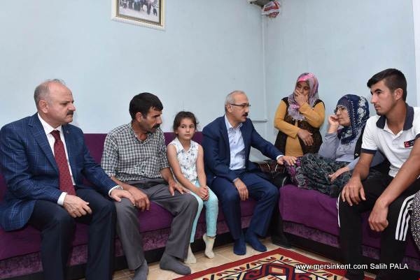 Kalkınma Bakanı Elvan, Şehit Ramazan Bahşiş’in Baba Evini Ziyaret Etti