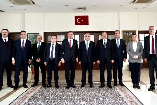 KKTC'ni CHP'li Büyükşehir Belediye Başkanları Ziyaret Etti