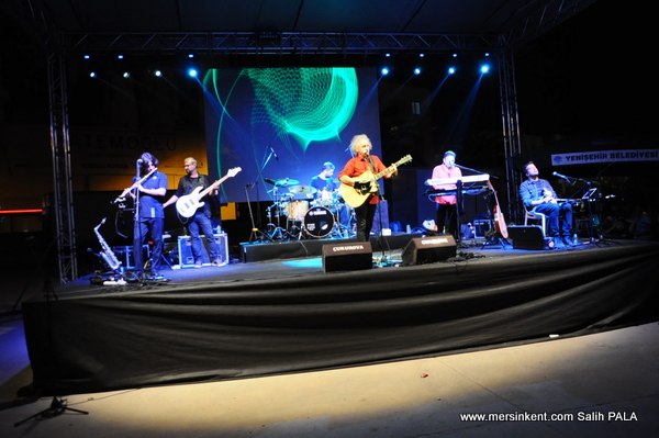 Mersin Forum 14.. Yılını Yeni Türkü Konseriyle Kutladı
