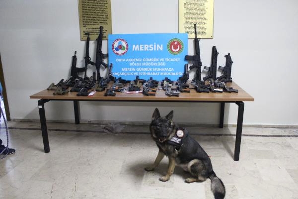 Mersin Limanı'nda 47 Silah Ele Geçirildi
