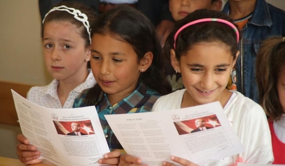 Mersin'de Öğrencilerin  Karne Heyecanı