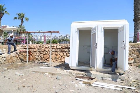 Mezitli'de Kamuya Ait WC'lere ve Çöp Kovalarına Saldırı