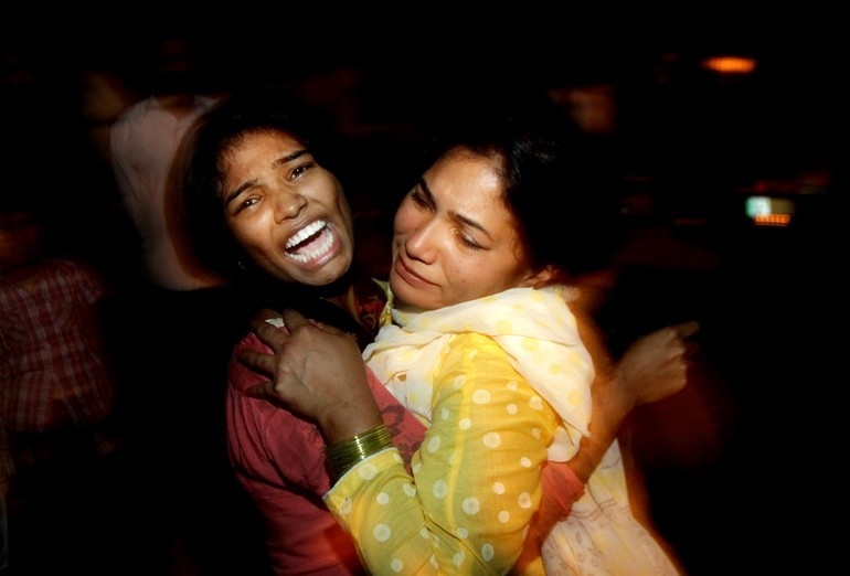 Pakistan'da Bombalı Saldırı Onlarca Ölü Yüzlerce Yaralı